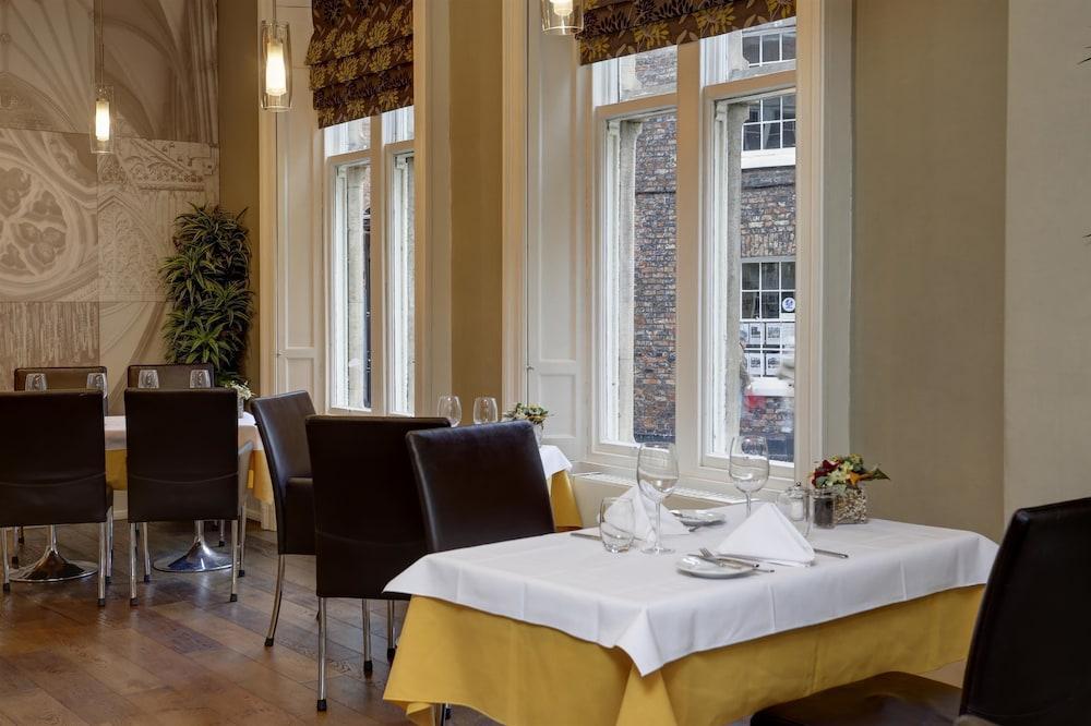Dean Court Hotel; Bw Premier Collection Hotel