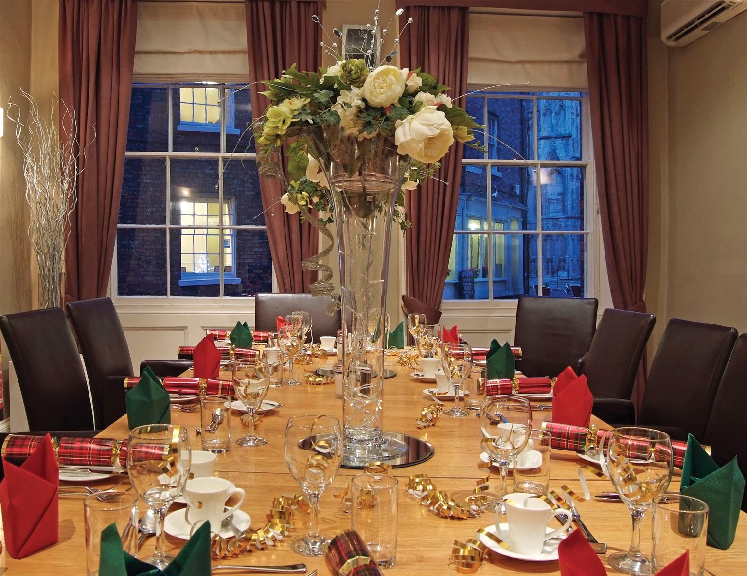 The Dean Court 4*